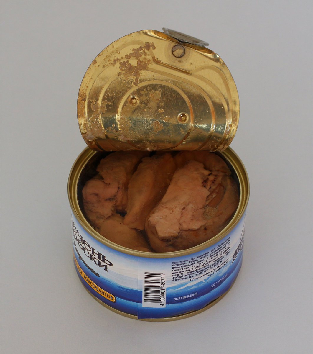 checkoutbrenda's tweet photo. Cat food comes in chicken, turkey, and salmon flavors. Why isn’t there mouse flavored cat food? https://t.co/xD5vwxuyYg