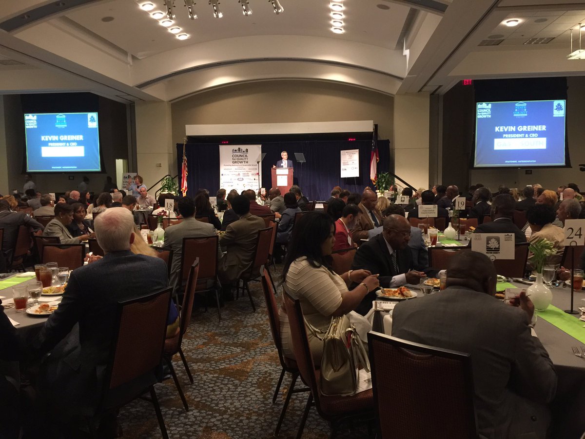 FultonInfo's tweet photo. @GasSouth President & CEO Kevin Greiner bringing remarks at #FultonSOC. #LetsGrowFulton https://t.co/poB2qcsi5k