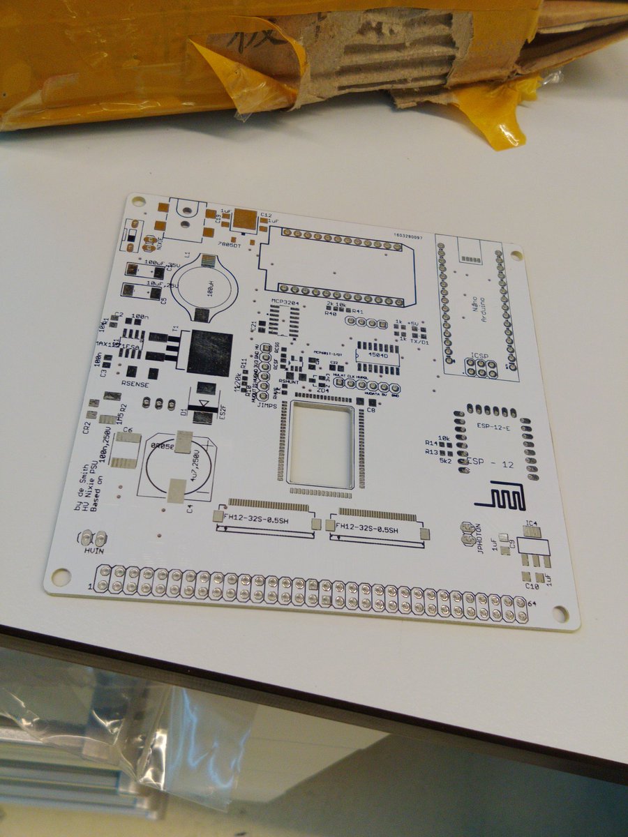bravescience's tweet image. New Digi.Bio v1 board! Biology goes digital! #digibio #digitalmicrofluidics #opensource #synbio