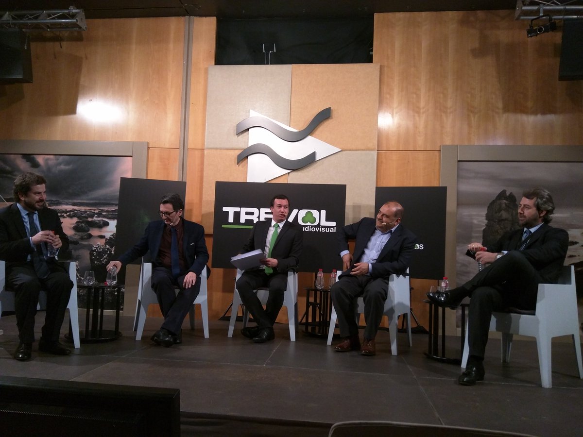 SolucionaMediac's tweet photo. Empresa y Comunicación. #estragia con grandes como @jorteaga de @jorteaga @LlorenteyCuenca https://t.co/DRazAJ1GLz