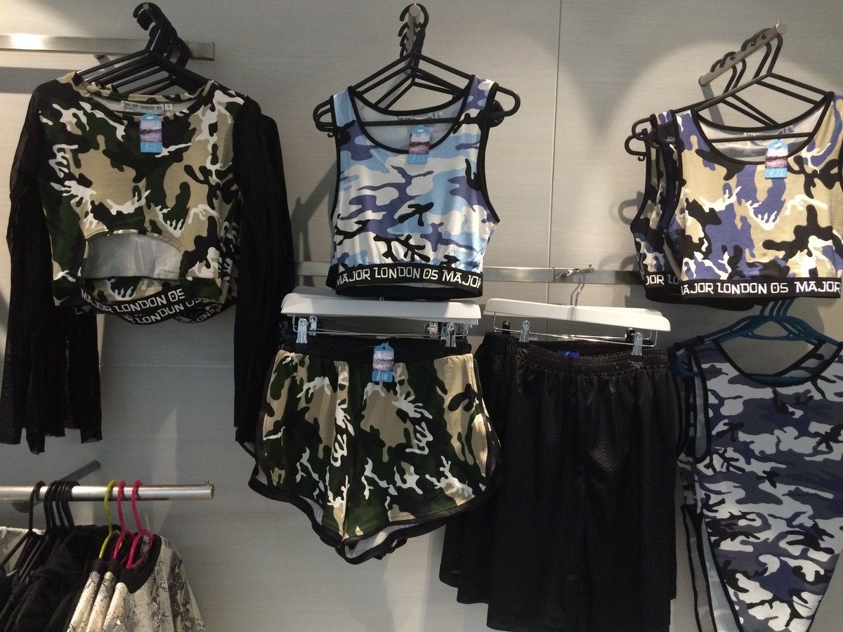 Bullring's tweet image. We're loving luxe streetwear @MajorLondon05 on #LinkStreet. They're offering 10% discount tonight for #BullringSU