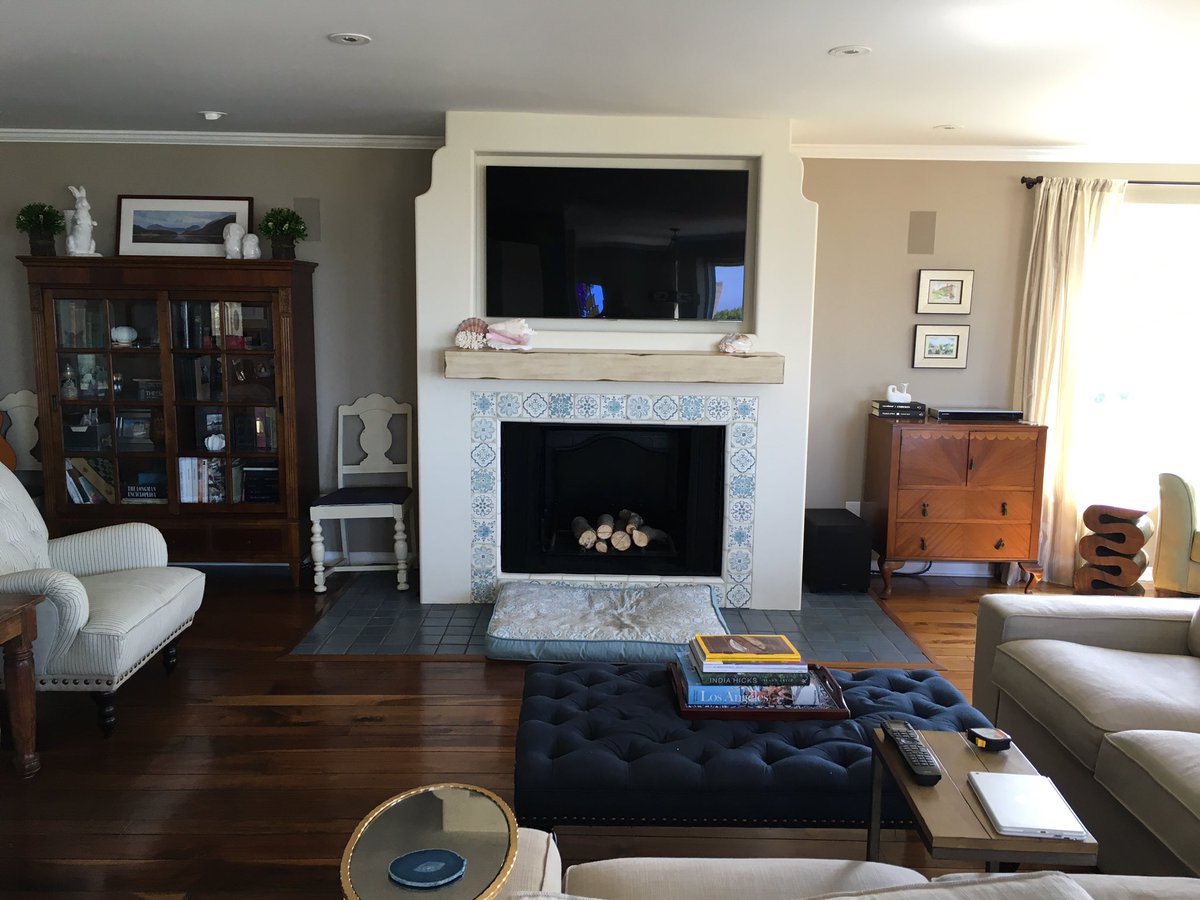 MomLifeAsArt's tweet photo. Here's the whole fireplace. Designed it myself. Going for Spanish beachy. #design #procrasting and not #amwriting https://t.co/YO6ZhciAZz