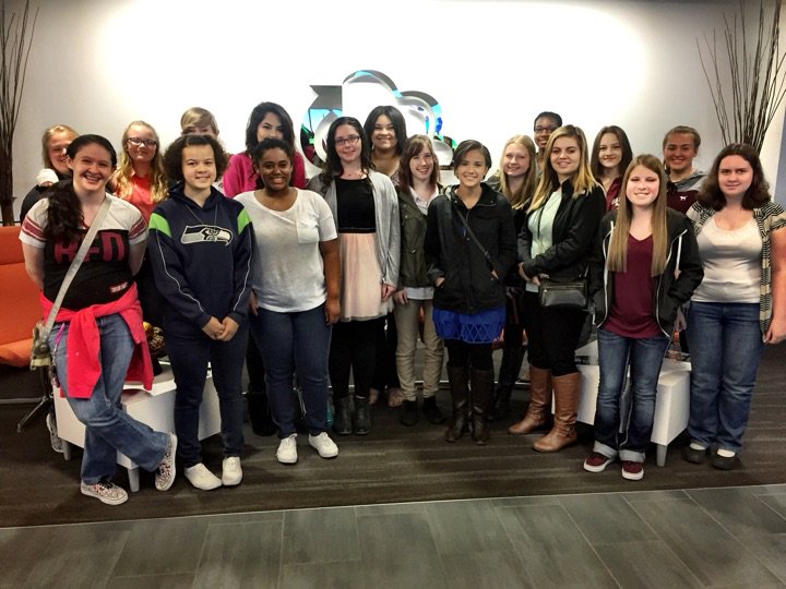 BitTitan's tweet image. So excited to have @IGNITEworldwide showing #GirlsinSTEM how awesome tech is! #BTDayInTheLife #TechisCool 👍🏻😀