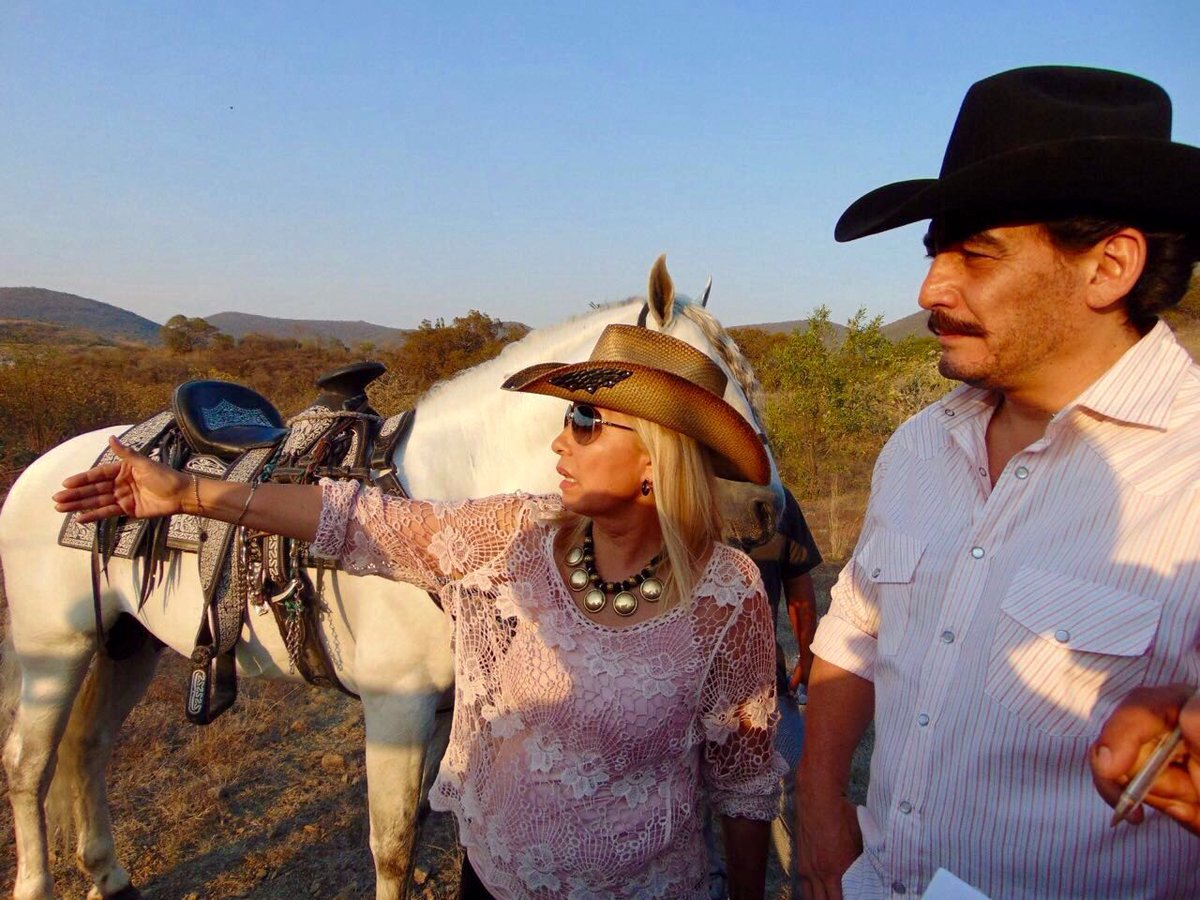 carlaestrada's tweet image. Si trabajas apasionadamente y realmente convencido de lo que estás haciendo, habrás encontrado la clave del éxito!