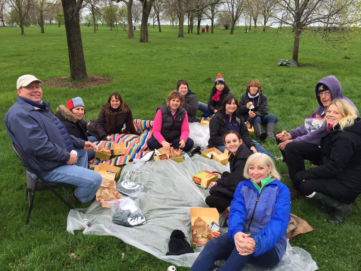 Rosecrance's tweet image. Supporting the Lakeview community by bringing more trees w/ @arborday, @Openlands &amp;amp; @EcoMediaCBS.