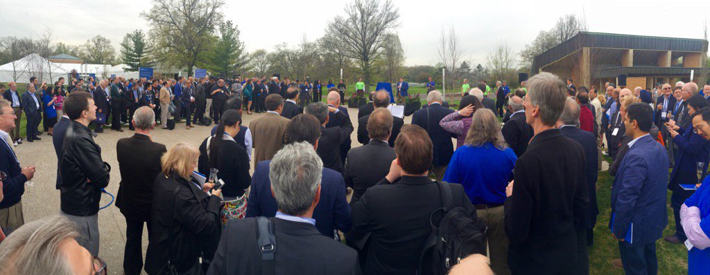 wgoers's tweet photo. Marcus Weldon addresses #shannon100 attendees during Claude Shannon amphitheater dedication @BellLabs @wendyzajack https://t.co/3hRz0L3ONT