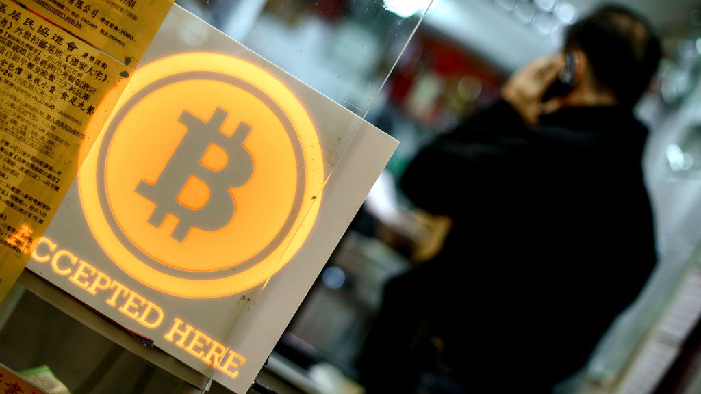 MoneyWeek's tweet photo. You should buy #bitcoin. Here's why, and how to do it https://t.co/fZt9OjeHww https://t.co/q97DhZutBg