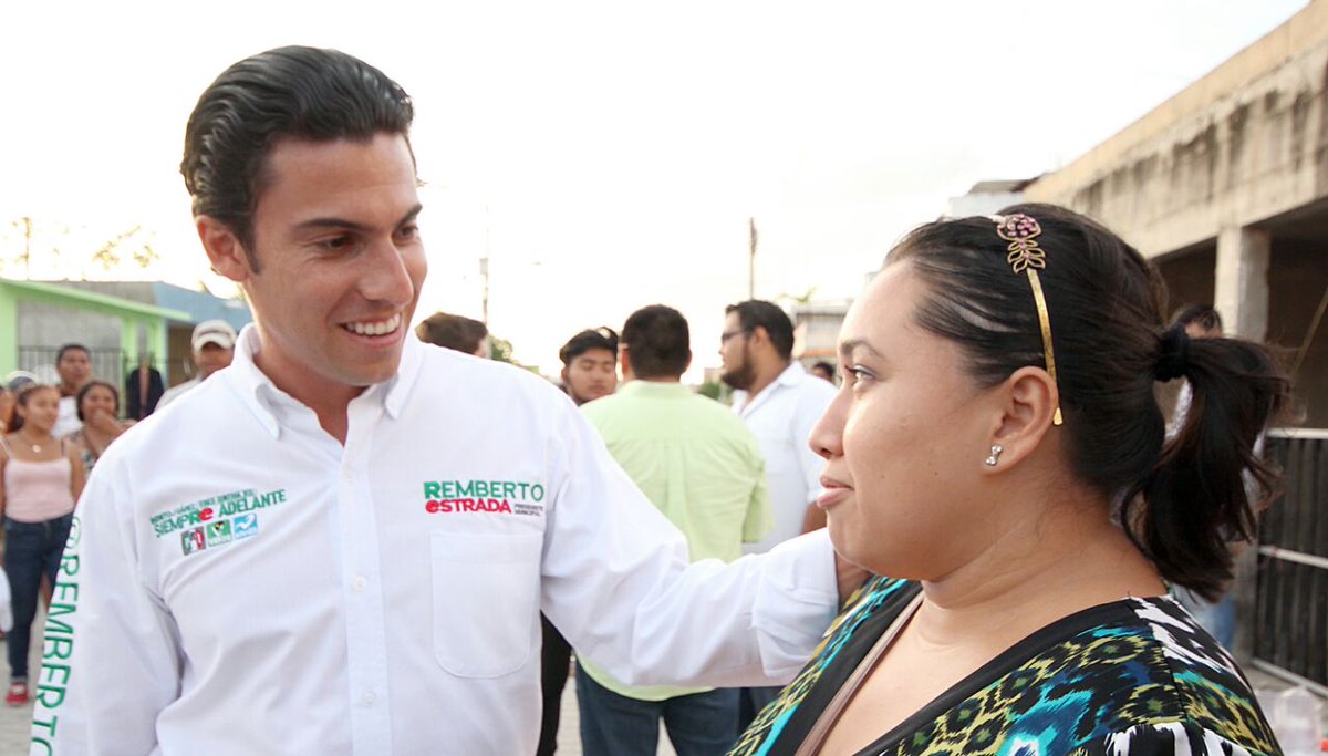 rembertoestrada's tweet photo. Impulsaremos el mejoramiento del sistema médico en #Cancún. ¡No esperarás mucho para ser atendida tú o tus hijos! https://t.co/p6Jr7BgRrZ