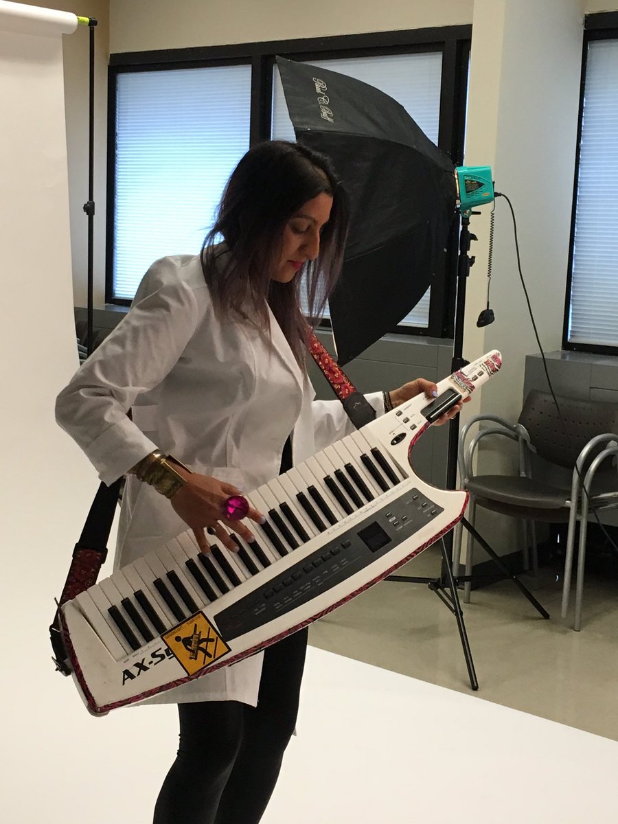 JenZomederis's tweet image. Empowering photo shoot @EdenHennessey! #WomenInSTEM @dawnbazely @MarisaSterling @TheMathGuru #DistractinglyHonest