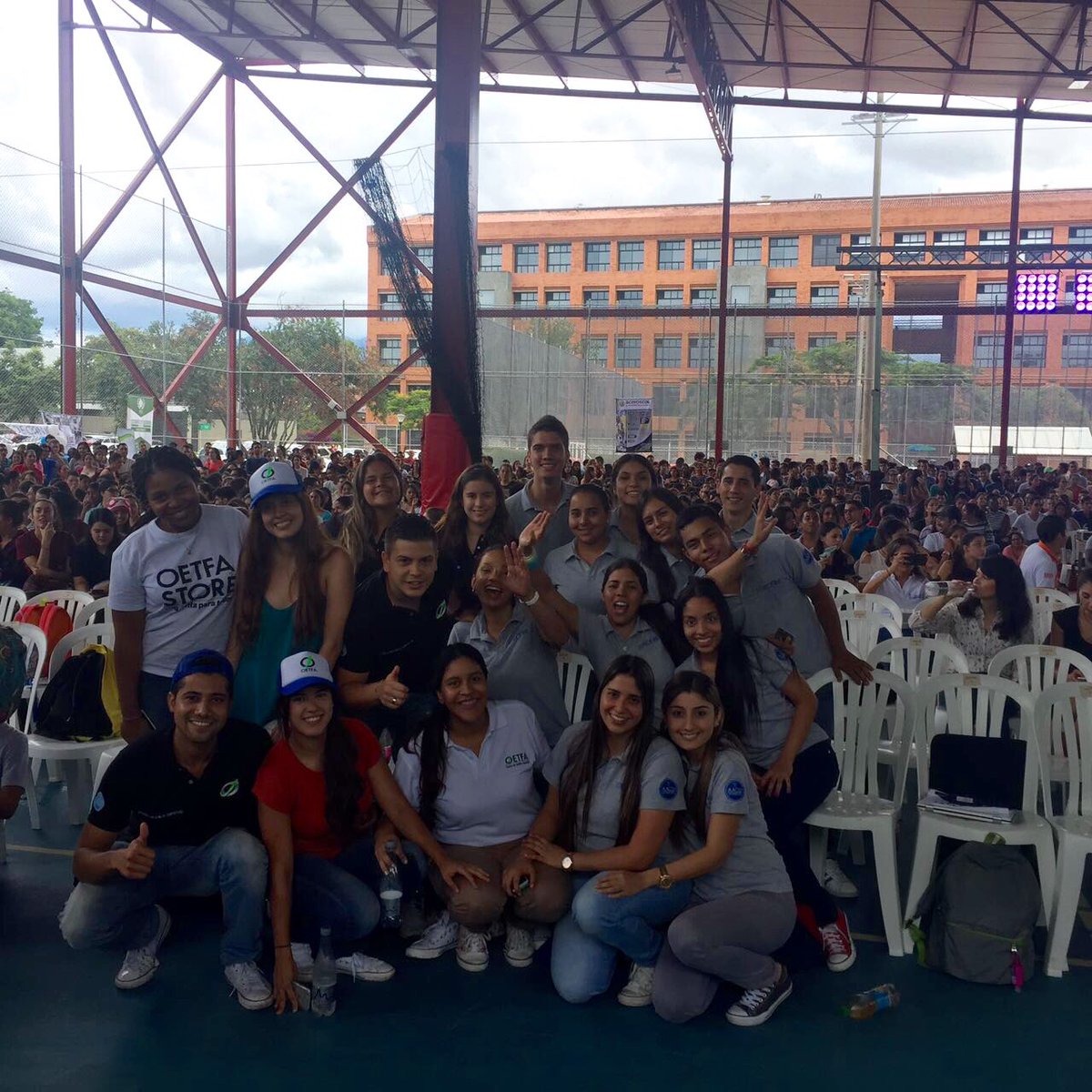 OETFA's tweet photo. Miembros de EDECONI Y @OETFA  celebrando el #DiaDelIcesista 🏆 https://t.co/mpDBG7YOTk