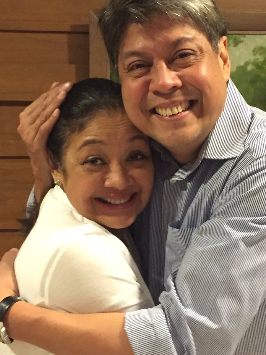 AngeliPV's tweet photo. It was a full&amp;good day. #KianasLittleWhiteBox #MarLeni #YouthGrandRally #KikoSharon20thAnniversary Praise You Jesus! https://t.co/Av4PamzHNQ
