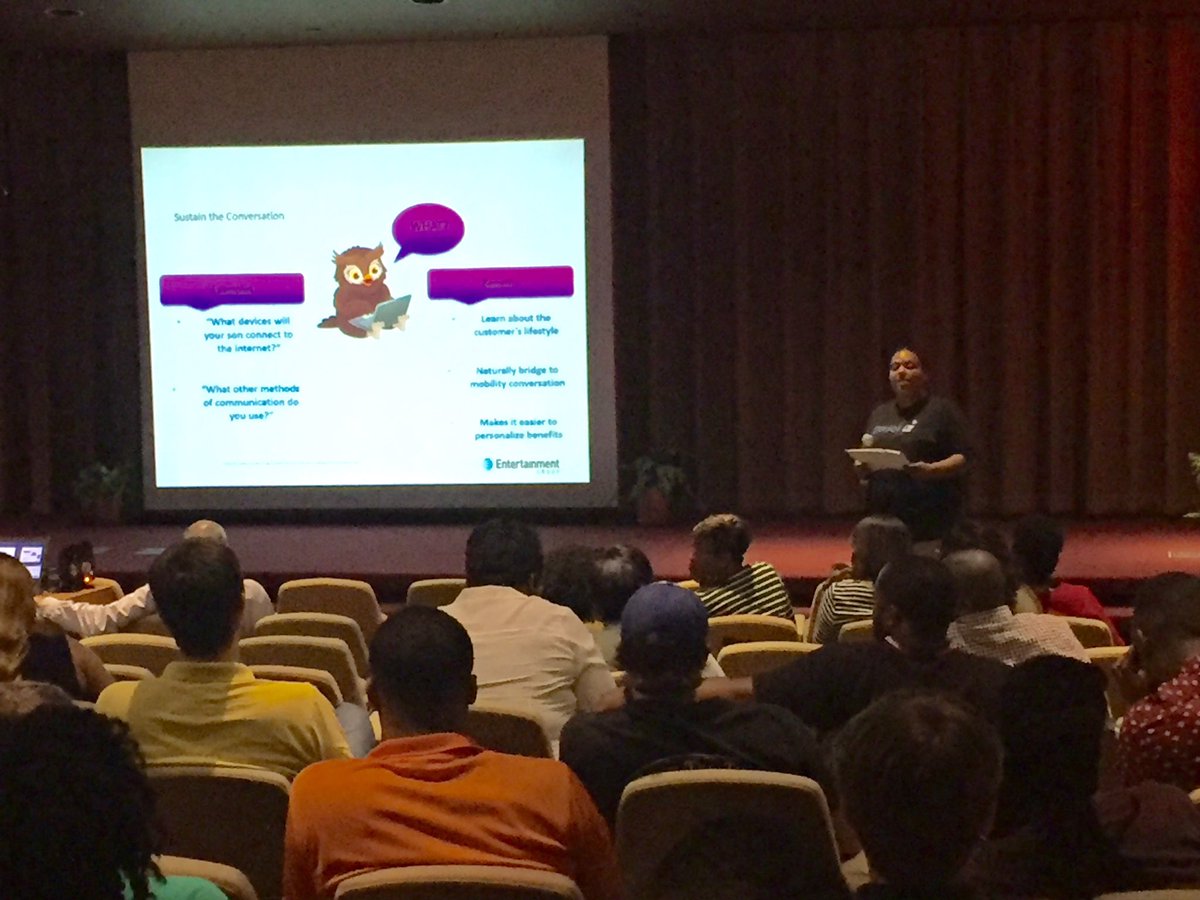 MDP graduate Catherine helping improve #strongoffers in @Pollard19Jason center in BHM! <a href="/giselarod12/">Gisela Rodriguez</a> #Tugglenation