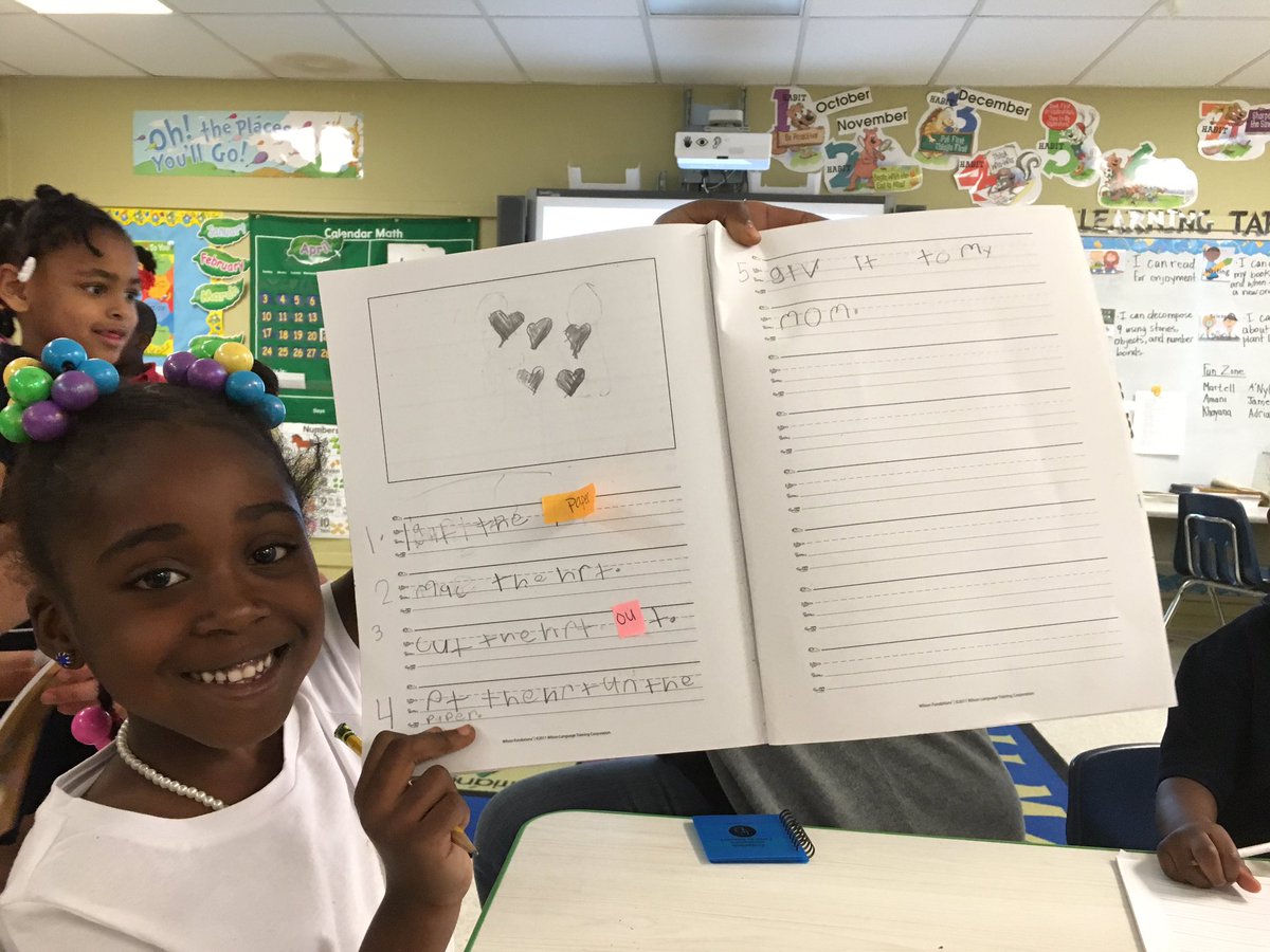kmwgnr09's tweet photo. The power of a writing conference!  #kindergartenerscanwrite #writing #stickeynotes https://t.co/zLD4NSGU3V