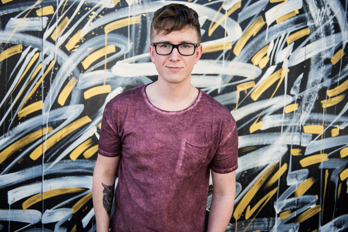 tyleroakley tweet picture