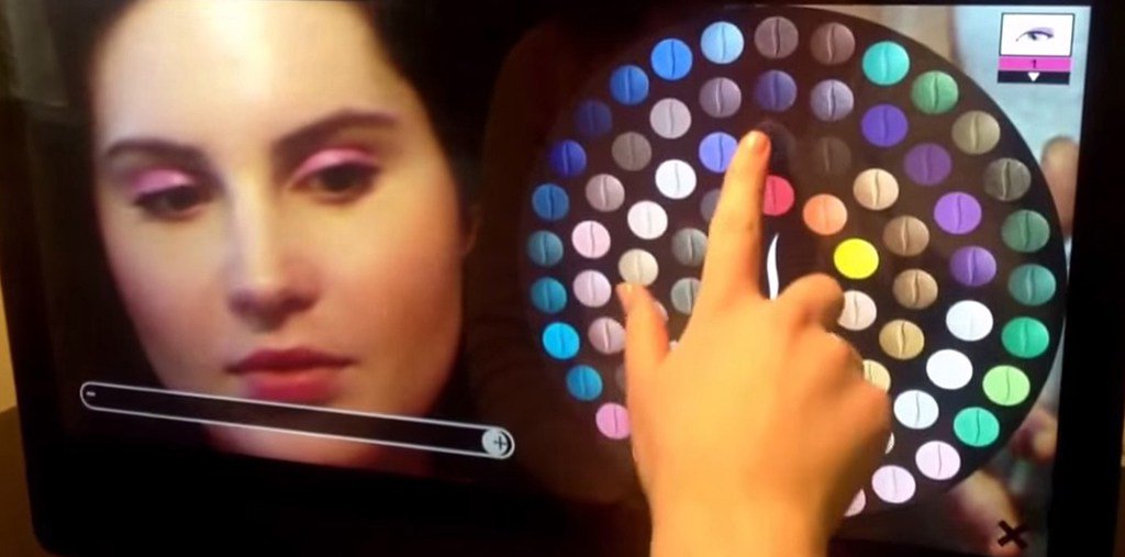 Artificialife16's tweet image. #Tecnologia e #makeup! #artificialife #smm16 
artificialife.org…/trucco-e-tecnologia-la-realta-…/