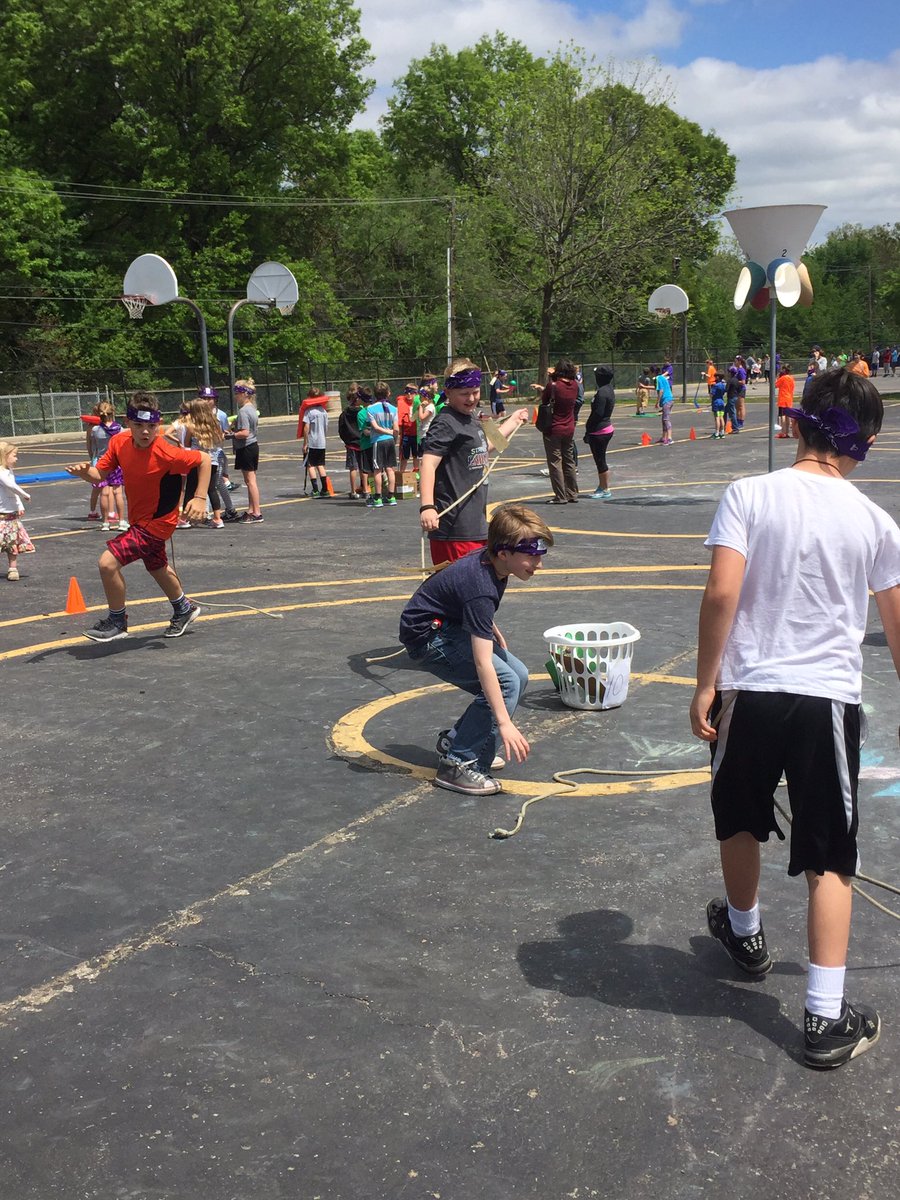 KLash_Prairie's tweet photo. Field Day fun! 150th Games! #prairiepride #team512 https://t.co/R1ekUA1TXr