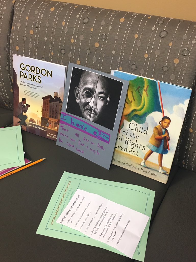 MrsEdwardsELA's tweet photo. Thanks @MizzouEdBridge for having us! The students had a great time sharing their artwork and the meaning behind it! https://t.co/1MjGVM2bh1