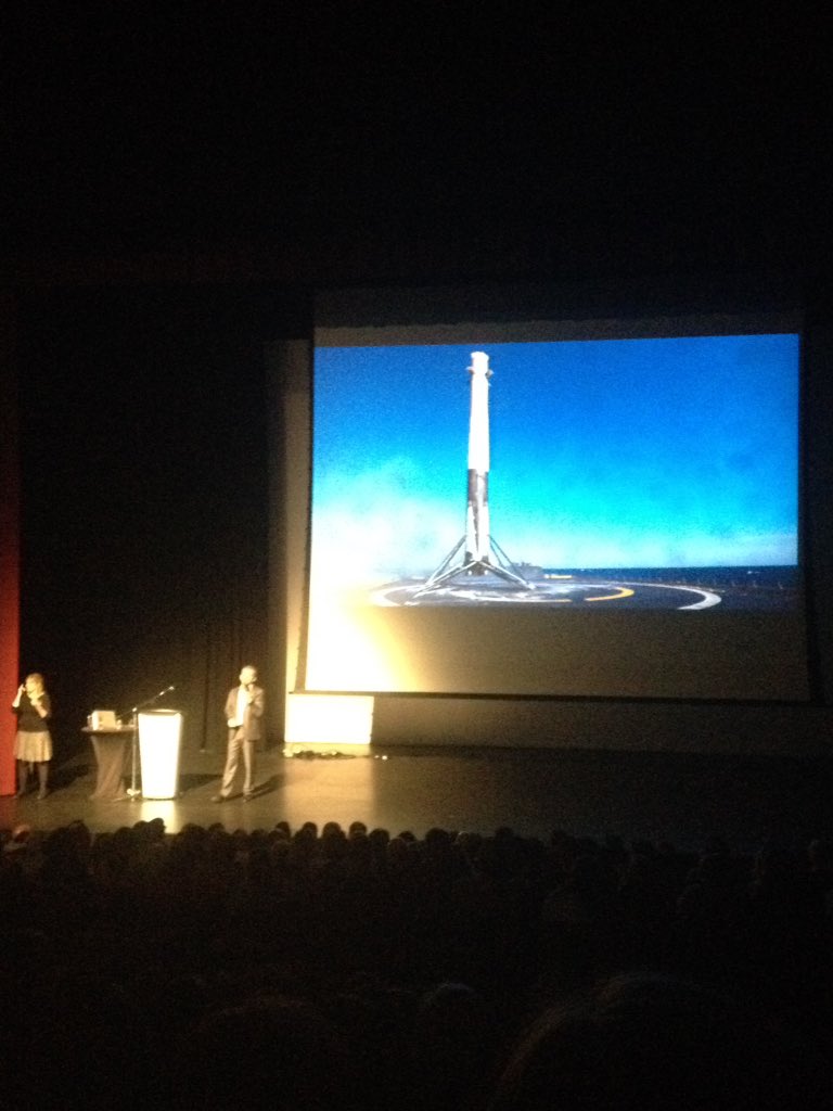 "Early success is a terrible teacher. Early failure is a great teacher" <a href="/Cmdr_Hadfield/">Chris Hadfield</a> #growthmindset #grit