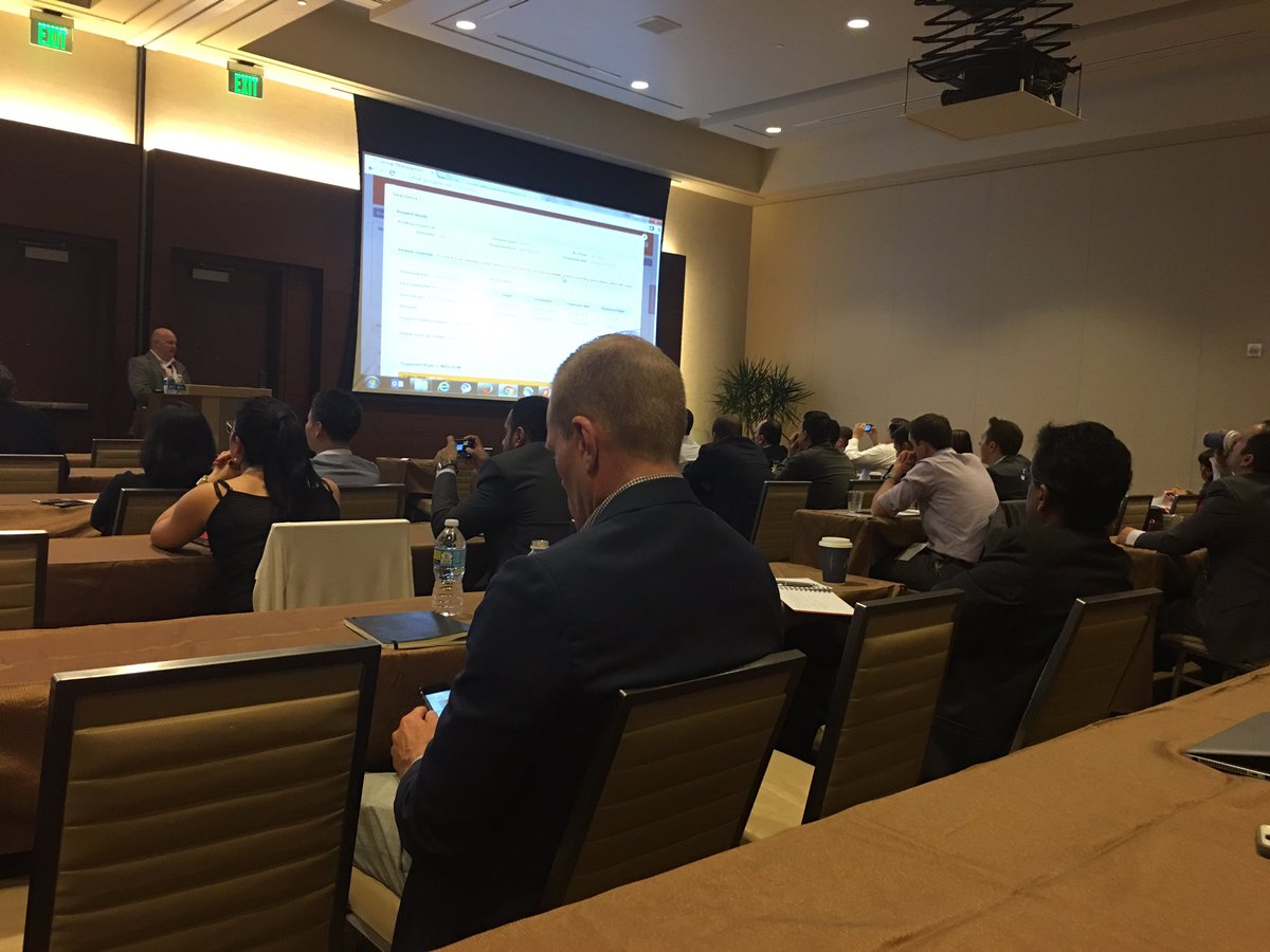 SteveSpiewak's tweet photo. Sabre packs the room with their overview of the new Group Optimizer solution! https://t.co/yfJRIEDbLQ