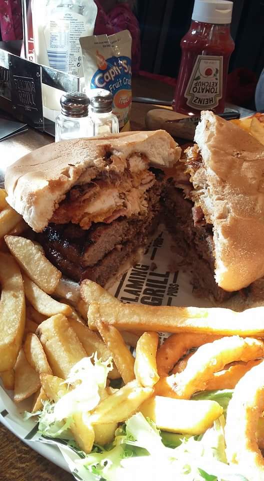 StProGaming's tweet image. Feeling stuffed haha