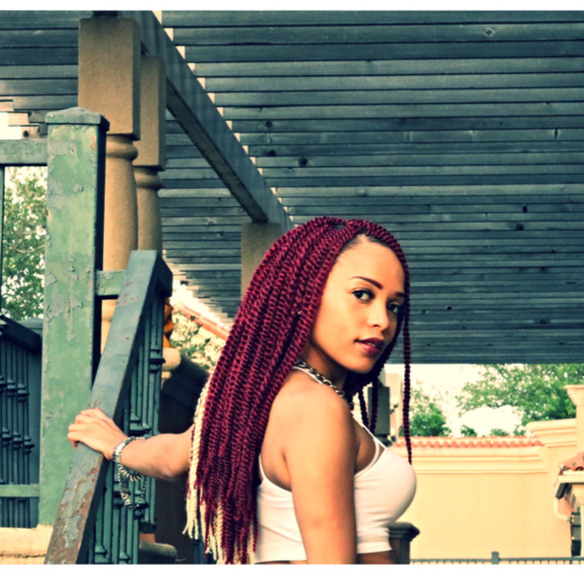 AMIMILLERFANS's tweet image. #LYLB #AmiMiller vevo.com/watch/ami-mill…