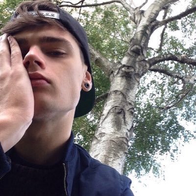 chrisrpgseries's tweet image. VENEZ RP PTN ! 👑😭