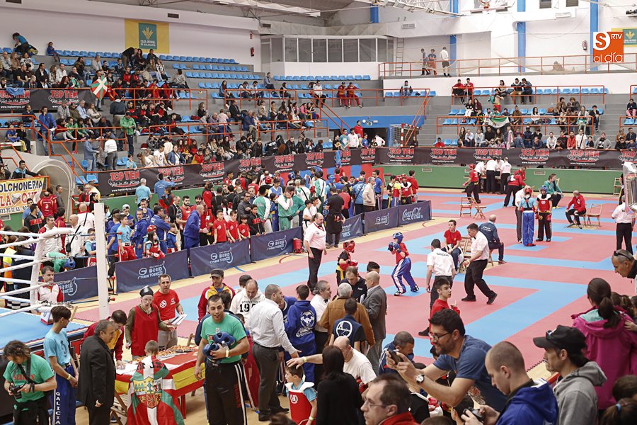 AlexLorrys's tweet photo. FOTOS - La fiesta del kickboxing llegó a Salamanca https://t.co/UxpZK8JJWc https://t.co/HswklXf056