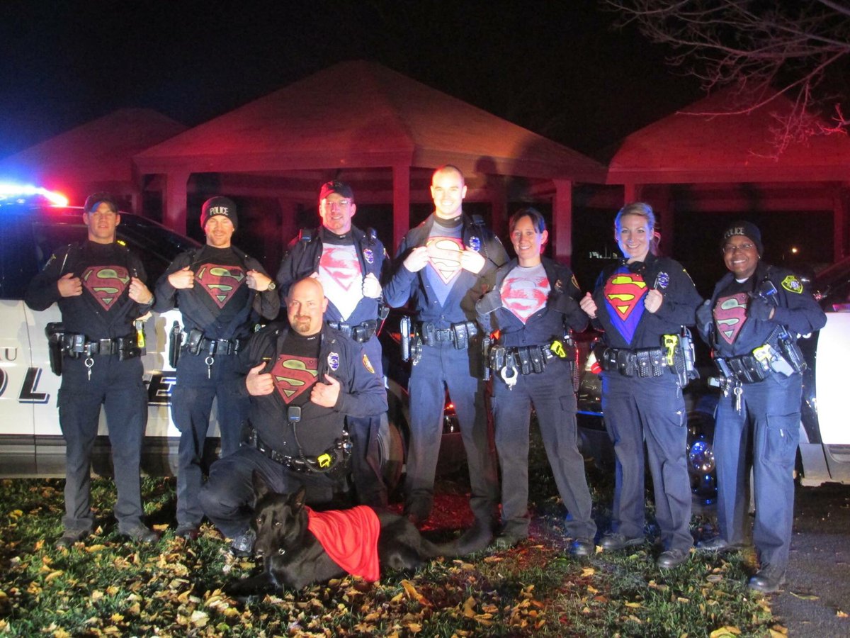 Emily_Reporting's tweet photo. Happy #SuperHeroDay here are some from the @WausauPD. Special shoutout to #AntigoPD #AntigoStrong https://t.co/tyG54mMnre