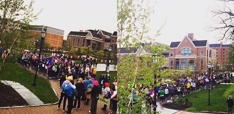 univofscranton's tweet photo. Students show support for the fight against sexual assault at Take Back the Night! (Photo credit: @scranton_crs) https://t.co/qoWUPb1LX8