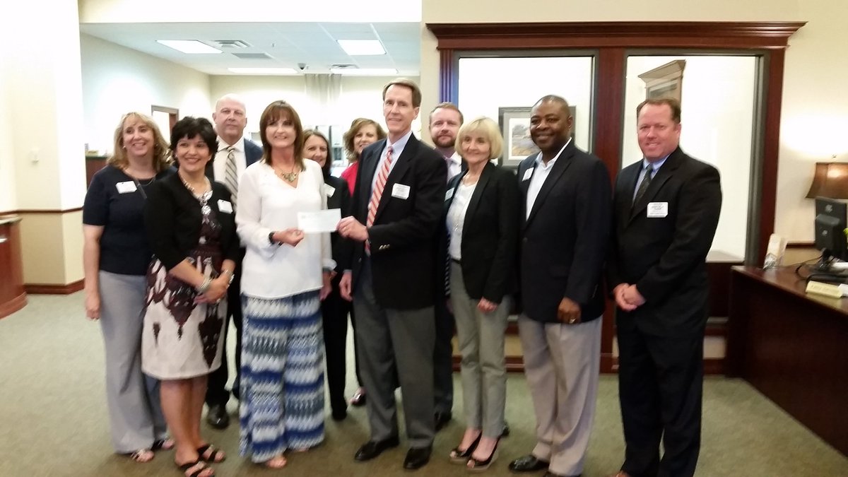 FriscoEF's tweet photo. Thanks @TexasRepublicBk for your contribution to #FEF supporting the students and educators of @friscoisd https://t.co/BDospnJghp