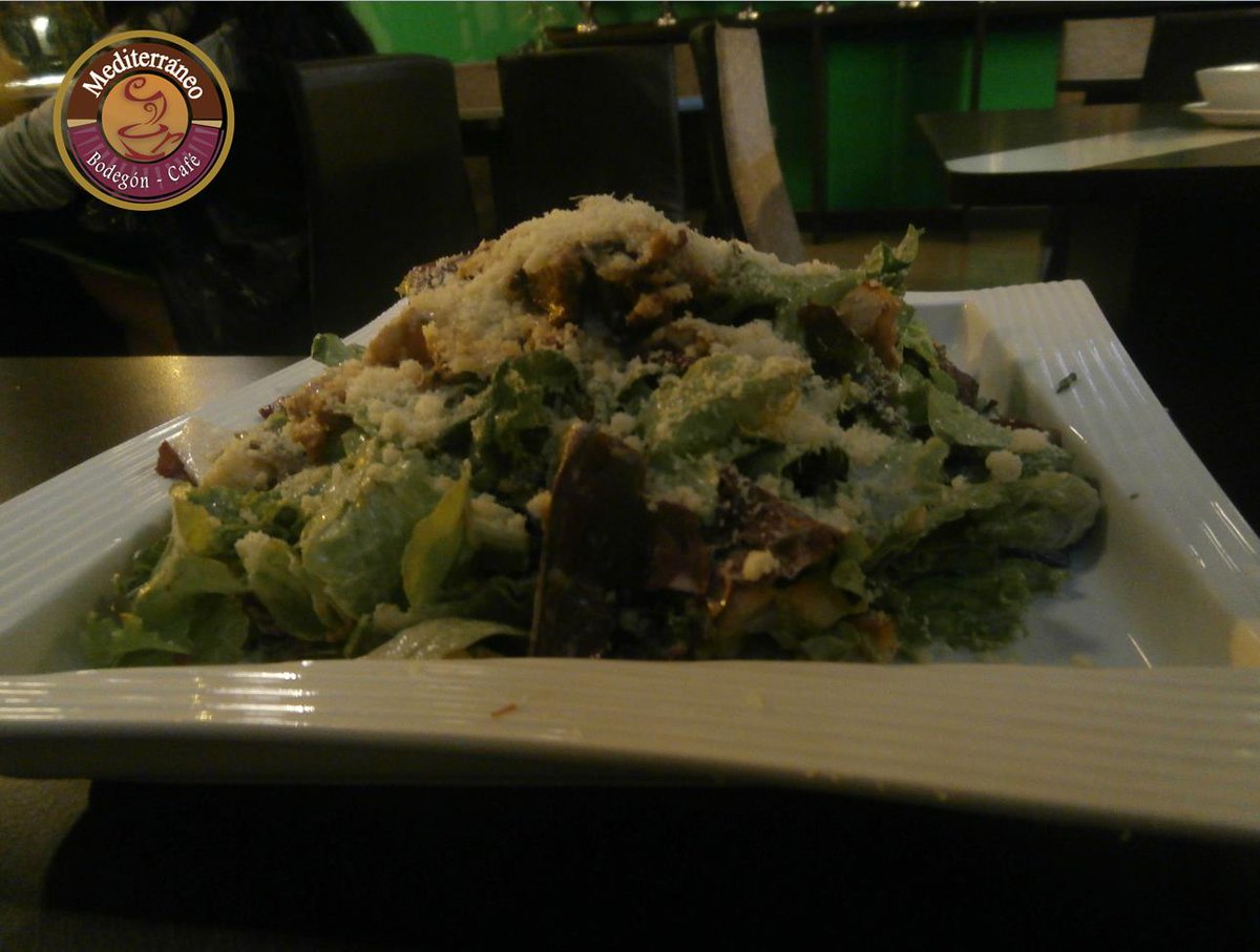 Medbodegoncafe's tweet photo. Delicioso! Feliz Tarde! #mediterraneobodegoncafe #ensalada #delicioso https://t.co/AycSx9tbBu