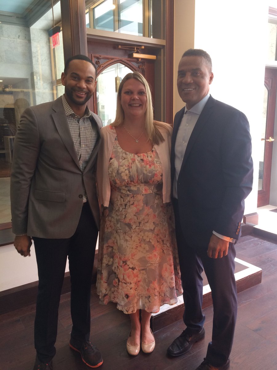 Our own Amelia DeWitt joined as FOX 2's Seth Lemon filmed Frank Gatson, Beyonce’s creative director for a 5/4 show!