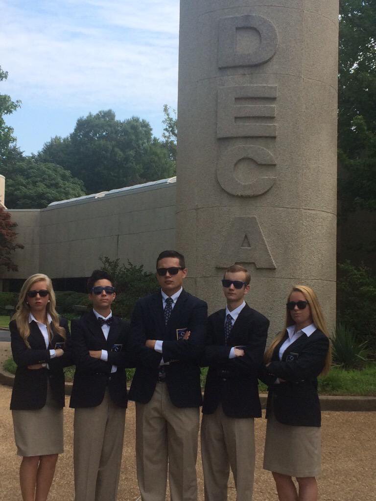 KSDECA's tweet photo. A big thank you and farewell to Team 🔥! Thank you so much for connecting with us and making our DECA year EPIC!! https://t.co/kr3XQwzSMW