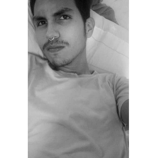 diegocentricco's tweet photo. Happy thursday bitches! #DangerousBoy #Piercing #ImDark #Lol https://t.co/l1cmspOMiK
