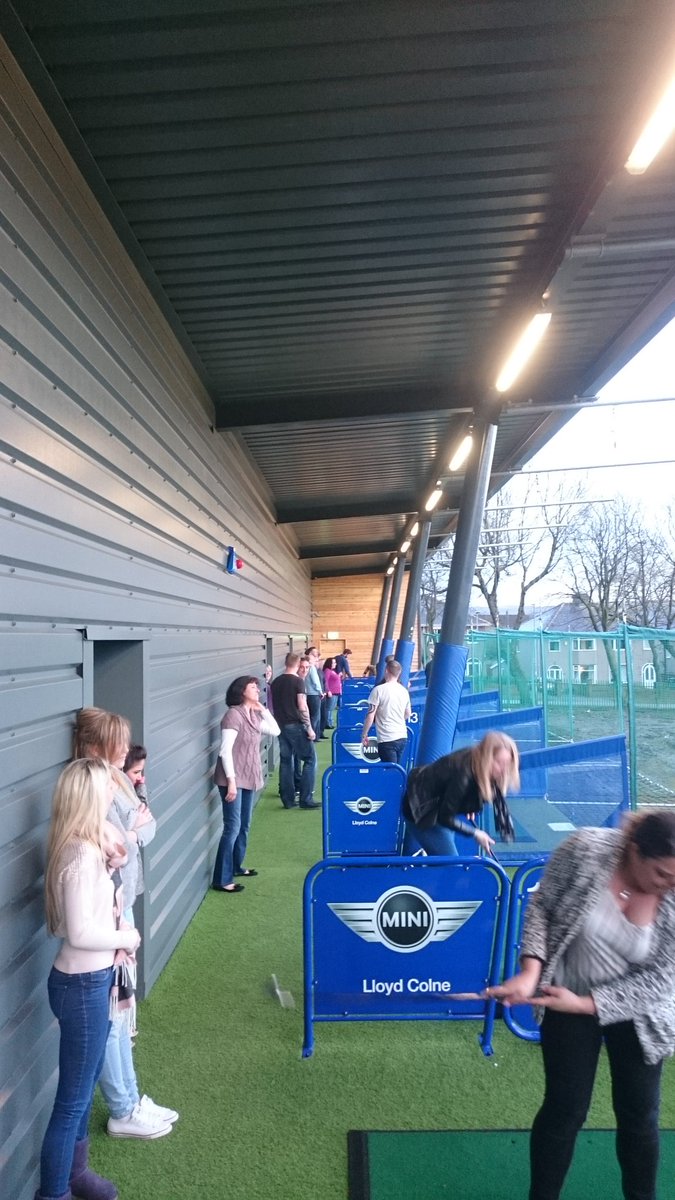 Busy night <a href="/PrairieSport/">PrairieSportsVillage</a> <a href="/_MajorGolf_/">--------------</a> for Birchills food service team building event #food #golf #drink