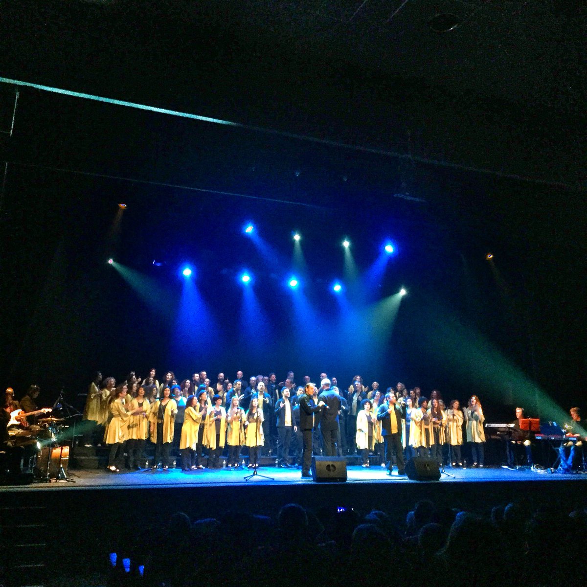 Els amics de @GospelViu se superen amb #reload al <a href="/Teatre_Condal/">Teatre Condal</a> Bravo!!! 👏👏👏😍❤️