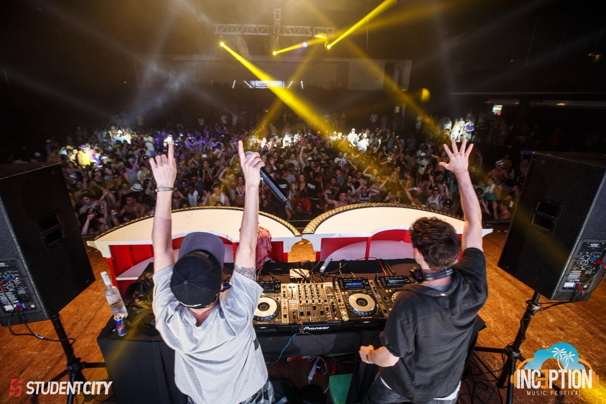 StudentCity's tweet photo. Inception Fest 2016 was LIT! Can't wait for next year!! #inceptionfest #studentcity #SB2016 https://t.co/JwUdERxuXz https://t.co/ey8DxJVJEj