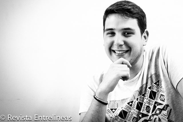 Entrevistamos a @diegd4 director de <a href="/Elenco11Teatro/">Elenco 11</a> y actor de <a href="/teatrosinfin/">Teatro Sinfín</a> revistaentrelineas.com/diego-martinez…