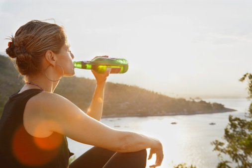 womenshealthmx's tweet photo. Incluye la cerveza en tu pirámide nutricional, pero siempre con medida. https://t.co/FHRSznKmWU https://t.co/eqctw5BWUG