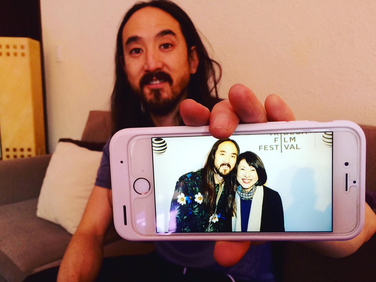 Always touring,always gone, I need to go home & see my beautiful mom who raised me 2 b the man Im today #Back2UVideo https://t.co/EWGrxXhb6i