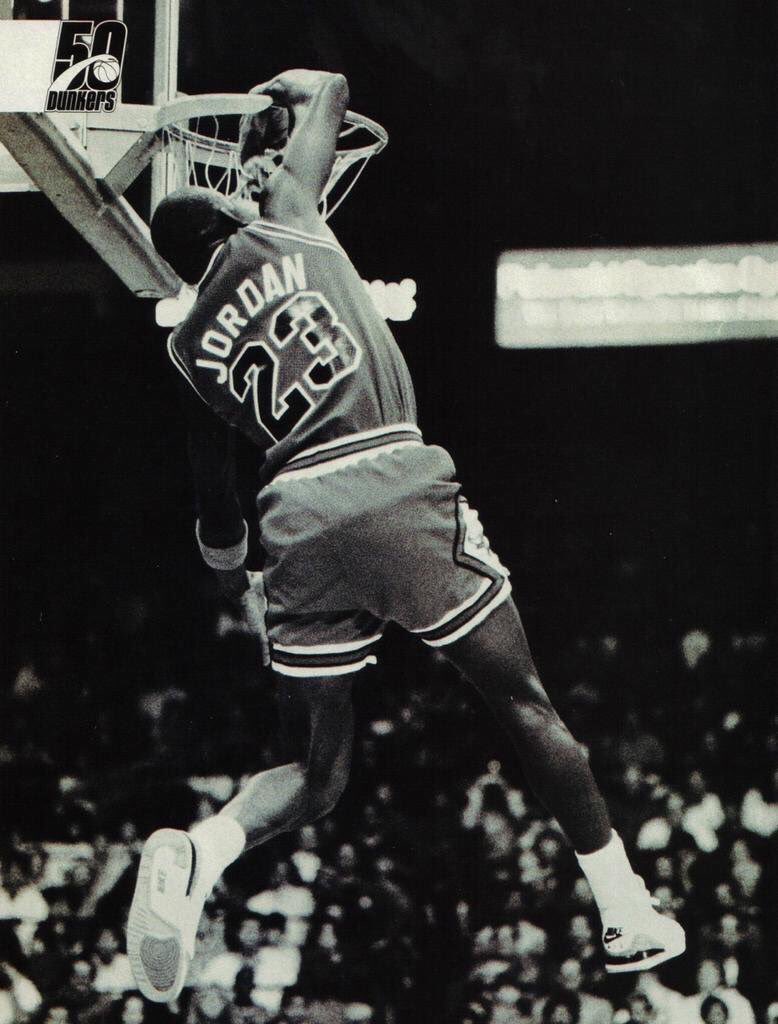 Alaincucchi's tweet photo. His airness, the greatest player in NBA history ! #23 #MichaelJordan #ChicagoBulls https://t.co/CHlOSbvLeQ