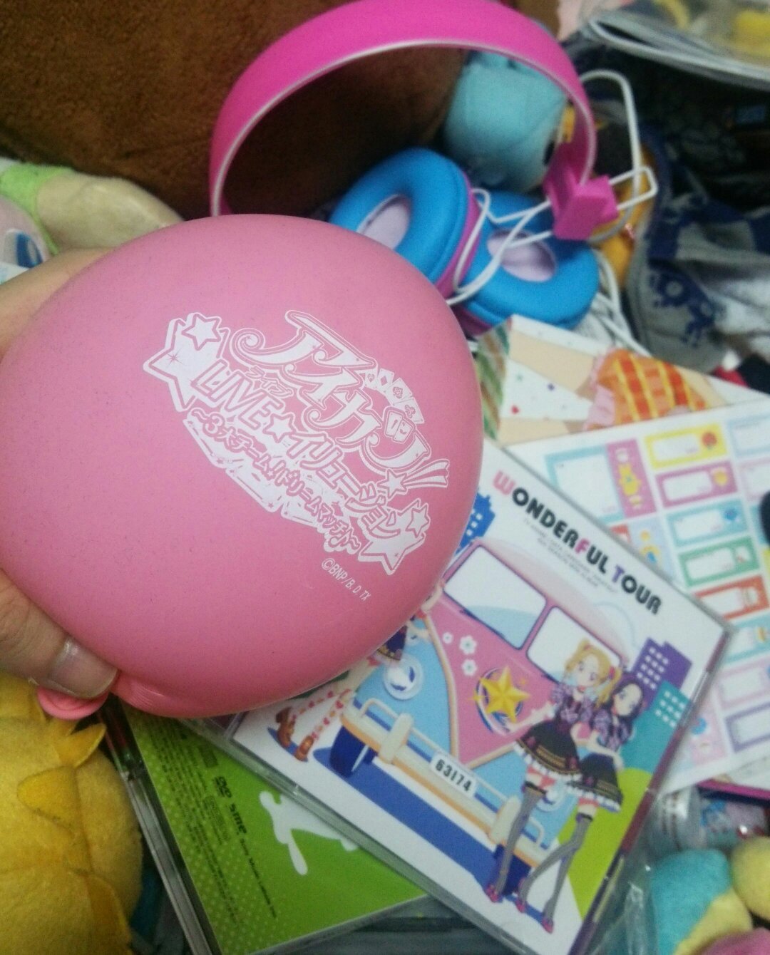 Twitter 上的 デュミ そして気づかないうちに アイカツ ライブイリュージョンのときに降ってきた風船がこんなにも小さく ああ 刻がみえる T Co Ityadq6prz Twitter
