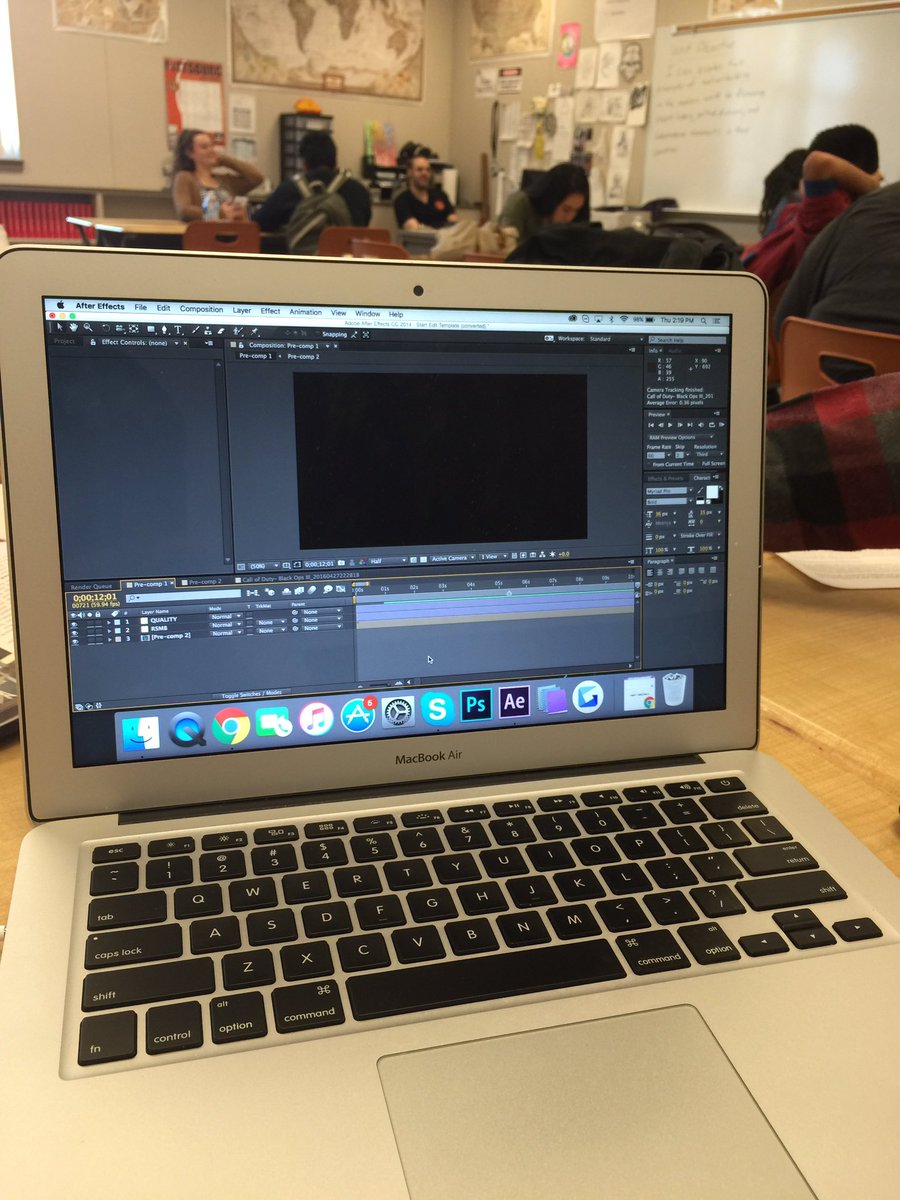 Lyfteds's tweet photo. When ur in class but you gotta finish that ep https://t.co/u0c6Jxb9Kd