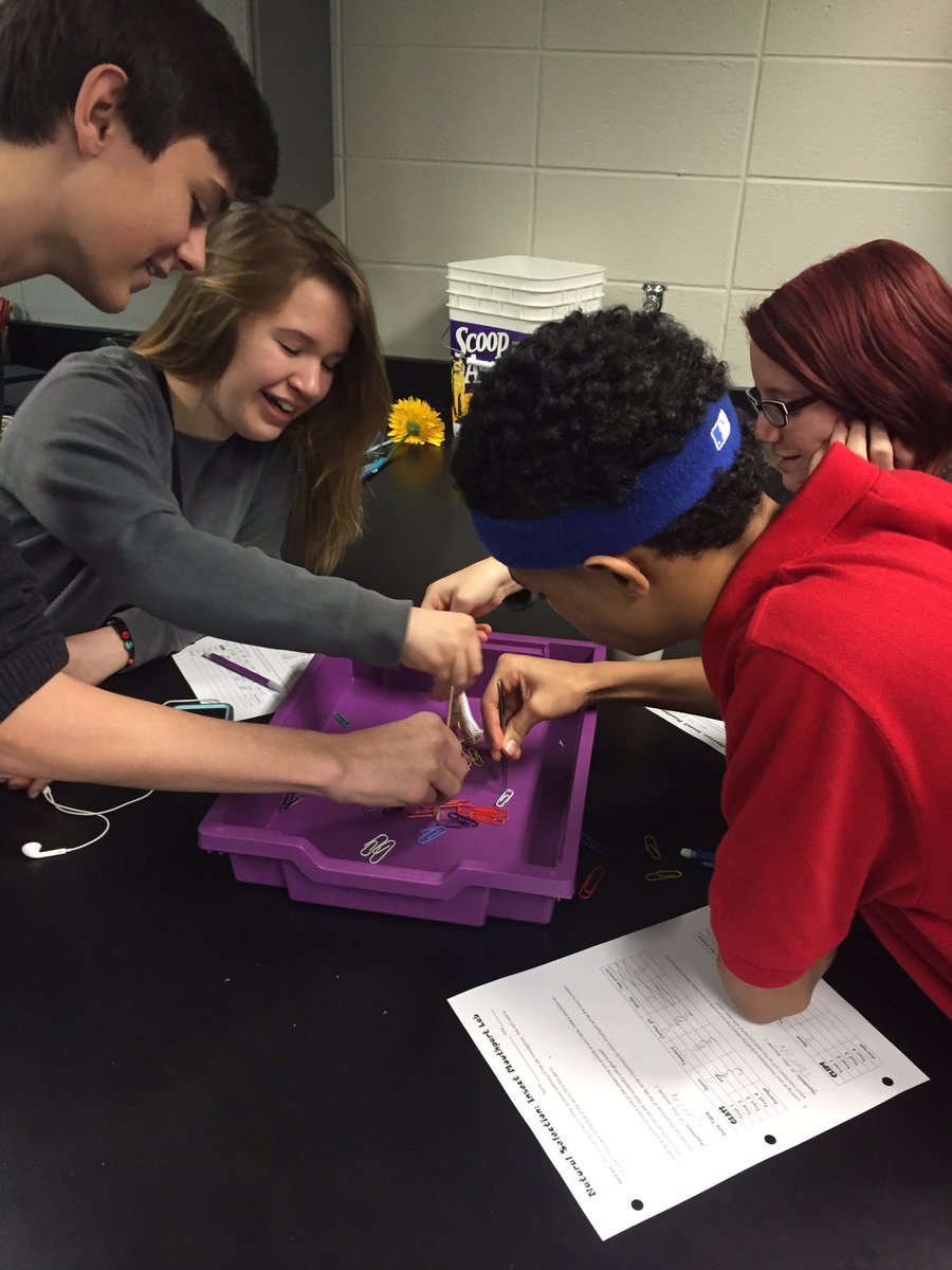 KnightBio's tweet photo. #ReflectiveThursday Remember these activities? #perrychat #havingfunwhilelearning #pmhsbio #thoseweregooddays โบ๏ธ https://t.co/0qPmIMHEpW