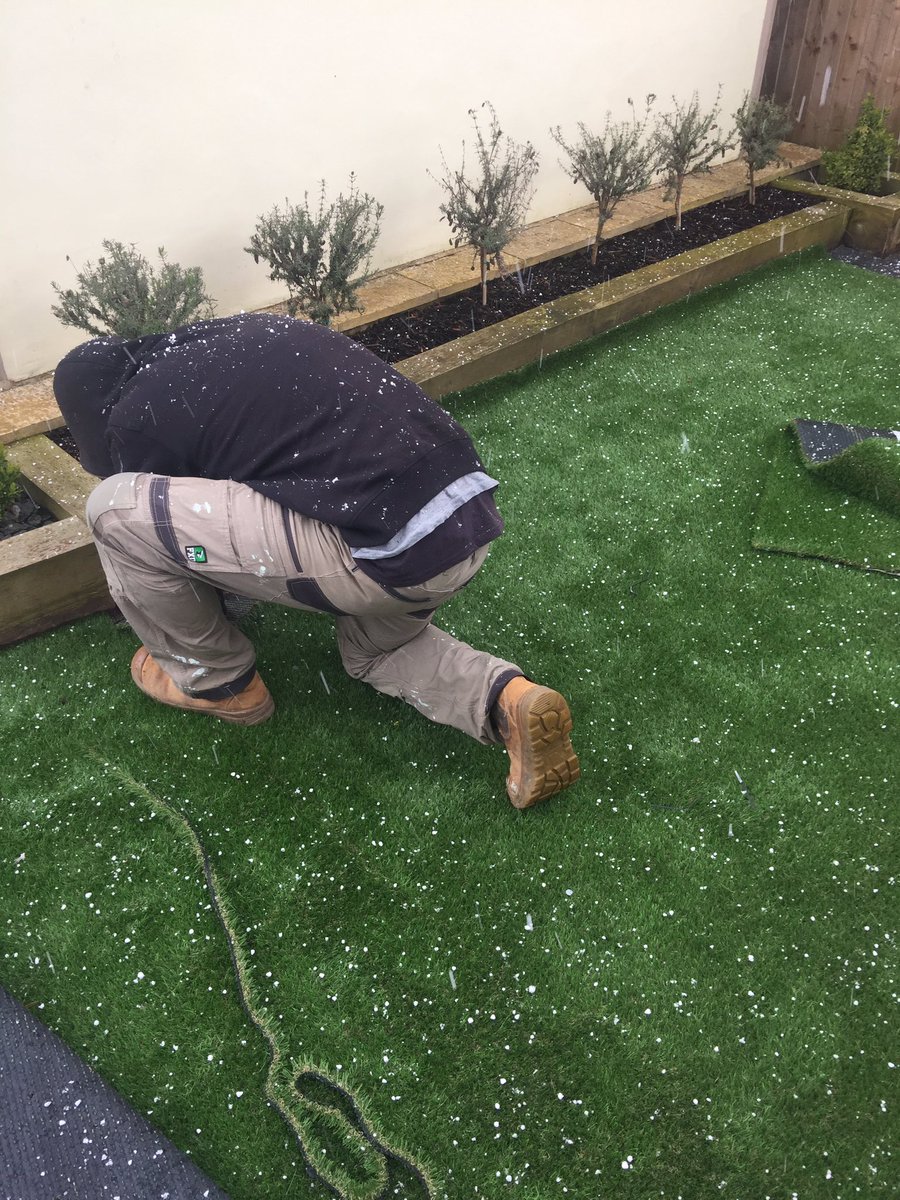 manchesterbased's tweet image. Installing #artificialgrass in the snow yesterday