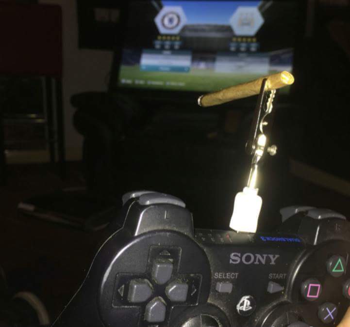 guchels's tweet photo. When you need to smoke, but your team  needs you....  😎 https://t.co/VGKWDwLjhX