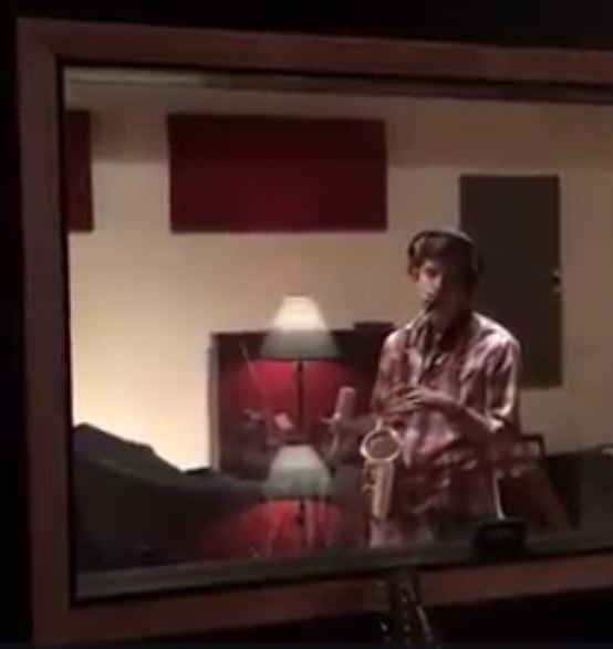 MikeTierno1's tweet photo. @aidanlakshman from @jazzpacific ripping sax for new @Vertical48 record @ Audio Bridge https://t.co/RkvMBzJtRq https://t.co/lQzM9bKyxL