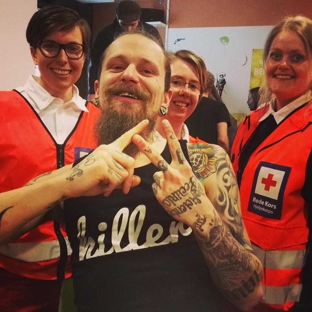 HowToTaco's tweet photo. The legend, the champ

Faen hva denne mannen tåler. Christian Lian. Grattis https://t.co/vR09KapRJu