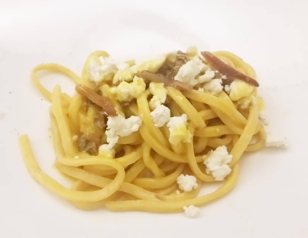 LarioStyle's tweet photo. La cucina dello chef Federico Beretta di #feelcomo a #como #lakecomo #italy #restaurant #foodie #foodporn https://t.co/JvEpURUe01