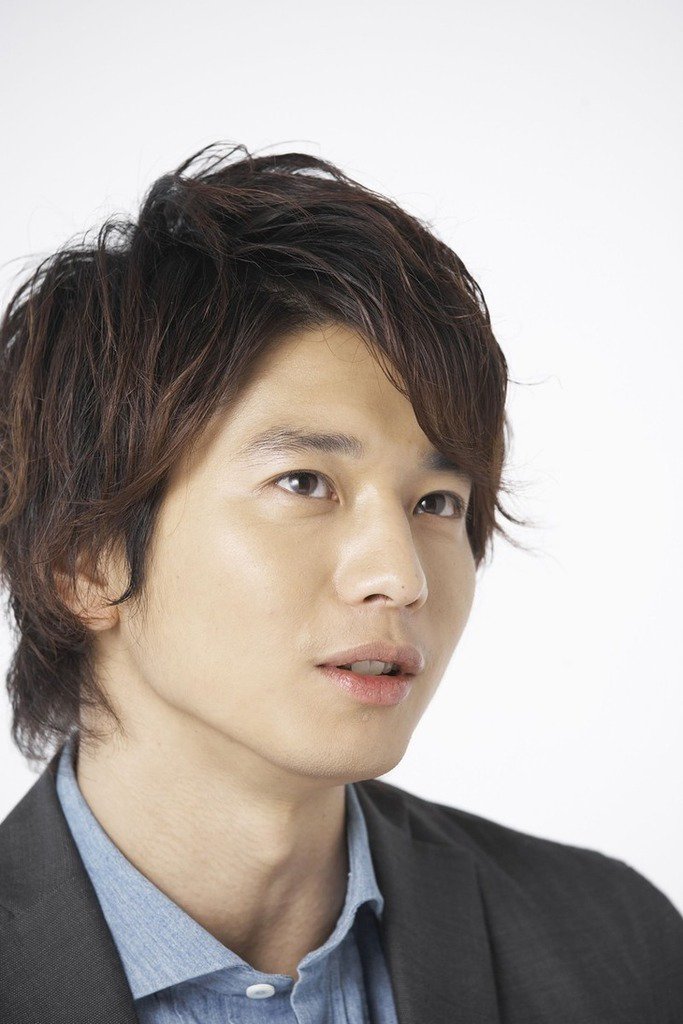 2チャン相互フォロー 悲報 向井理 鼻毛飛び出し顔を高画質で撮られるhttps T Co Mu6rzccaez T Co Eyi2up6gbt Twitter